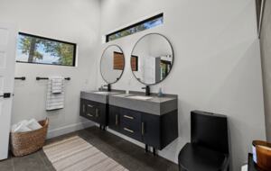 Contemporary Lake Coeur d’Alene Escape - Coeur D’Alene, Idaho