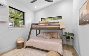 Contemporary Lake Coeur d’Alene Escape - Coeur D’Alene, Idaho