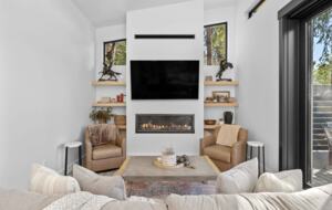 Contemporary Lake Coeur d’Alene Escape - Coeur D’Alene, Idaho