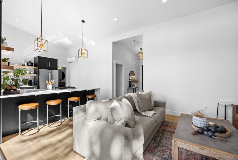 Contemporary Lake Coeur d’Alene Escape - Coeur D’Alene, Idaho