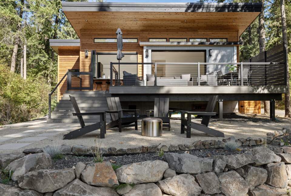 Contemporary Lake Coeur d’Alene Escape - Coeur D’Alene, Idaho