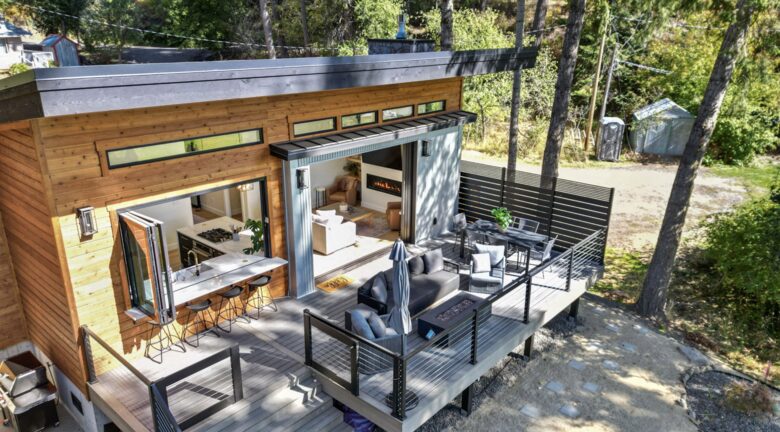 Contemporary Lake Coeur d’Alene Escape - Coeur D’Alene, Idaho