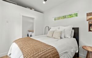 Contemporary Lake Coeur d’Alene Escape - Coeur D’Alene, Idaho