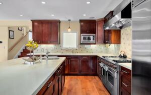 Coastal Estate in the Heart of Manhattan Beach - Manhattan Beach, California