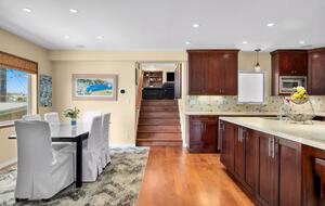 Coastal Estate in the Heart of Manhattan Beach - Manhattan Beach, California