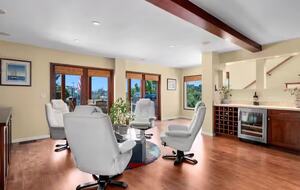 Coastal Estate in the Heart of Manhattan Beach - Manhattan Beach, California