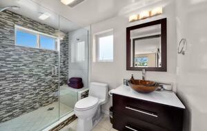 Coastal Estate in the Heart of Manhattan Beach - Manhattan Beach, California