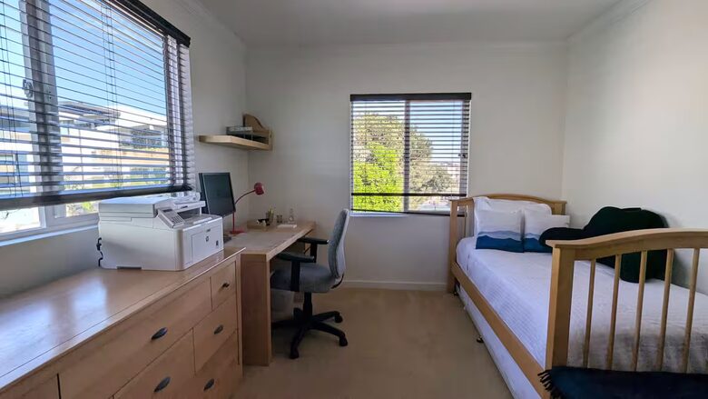 Coastal Estate in the Heart of Manhattan Beach - Manhattan Beach, California