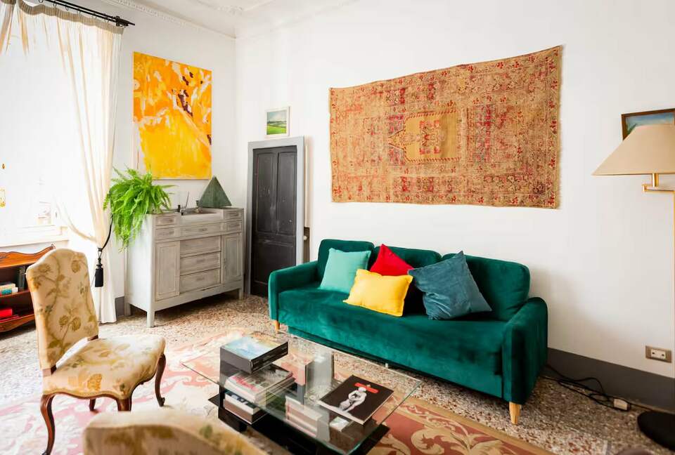 Spacious 19th-Century Apartment Overlooking Diocletian’s Baths - Rome, Italy