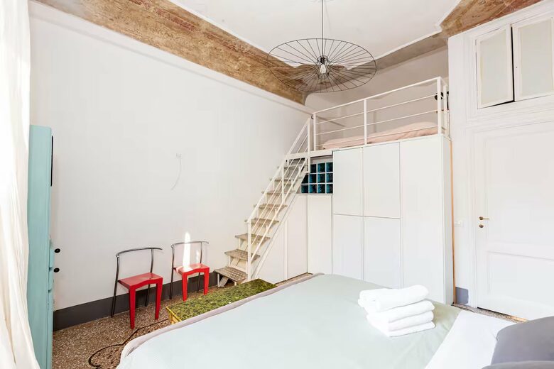 Spacious 19th-Century Apartment Overlooking Diocletian’s Baths - Rome, Italy