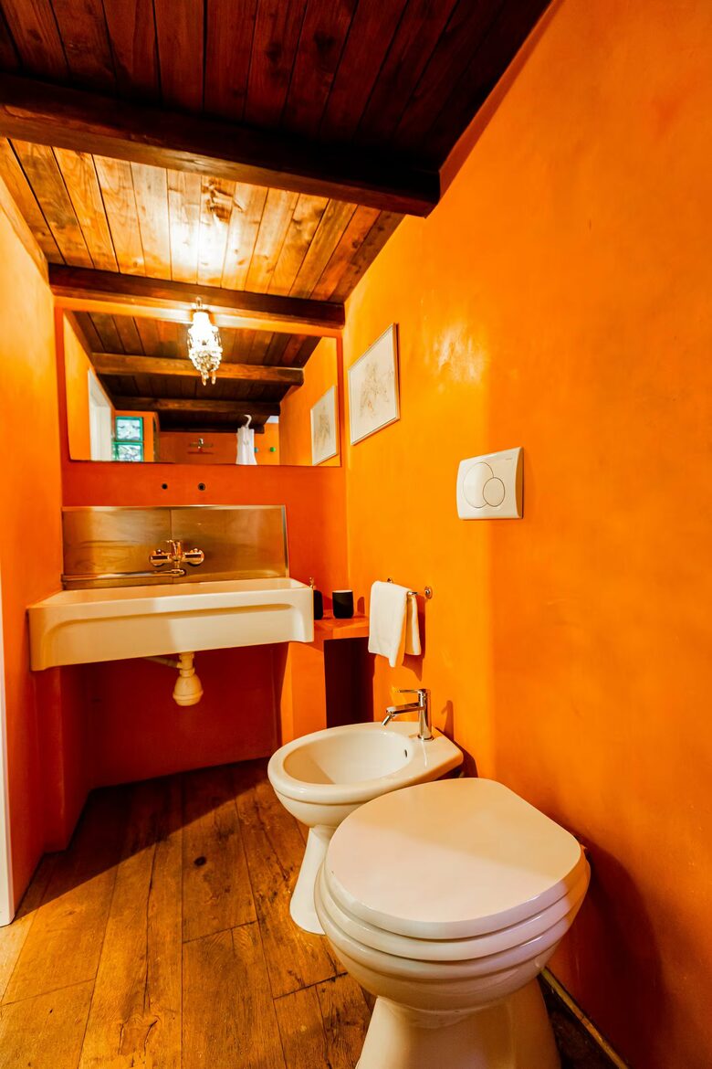 Spacious 19th-Century Apartment Overlooking Diocletian’s Baths - Rome, Italy