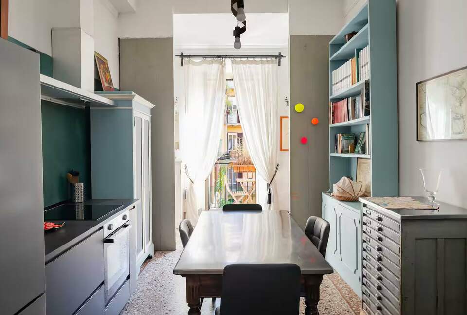 Spacious 19th-Century Apartment Overlooking Diocletian’s Baths - Rome, Italy