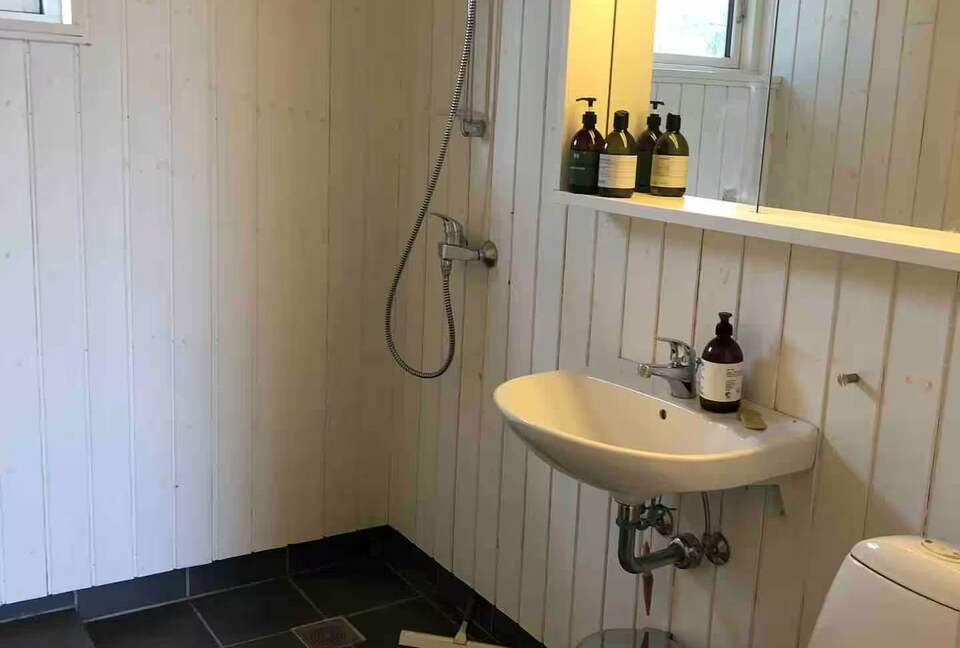 The Summerhouse: Artful Living on the Water - Ebeltoft, Denmark