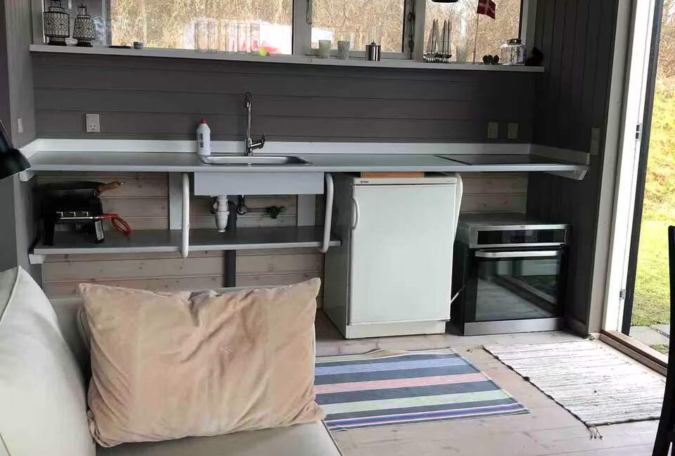 The Summerhouse: Artful Living on the Water - Ebeltoft, Denmark