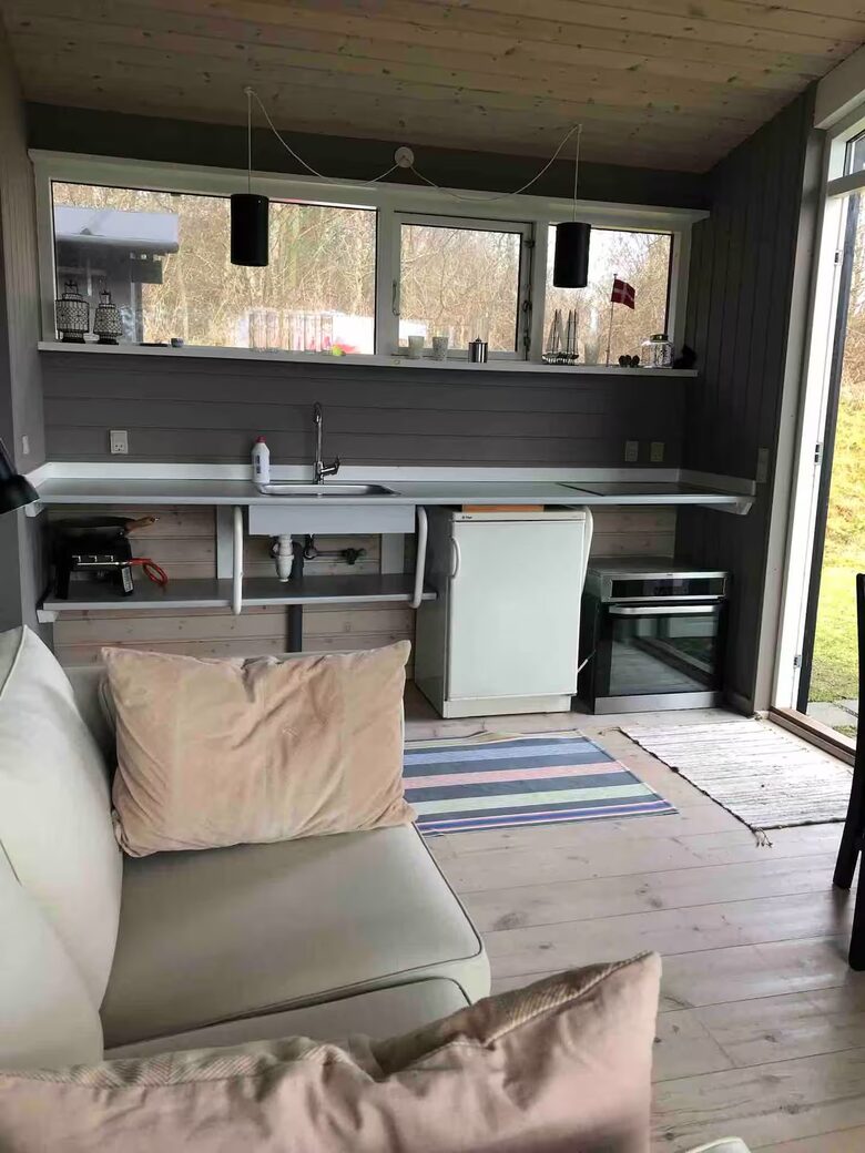 The Summerhouse: Artful Living on the Water - Ebeltoft, Denmark