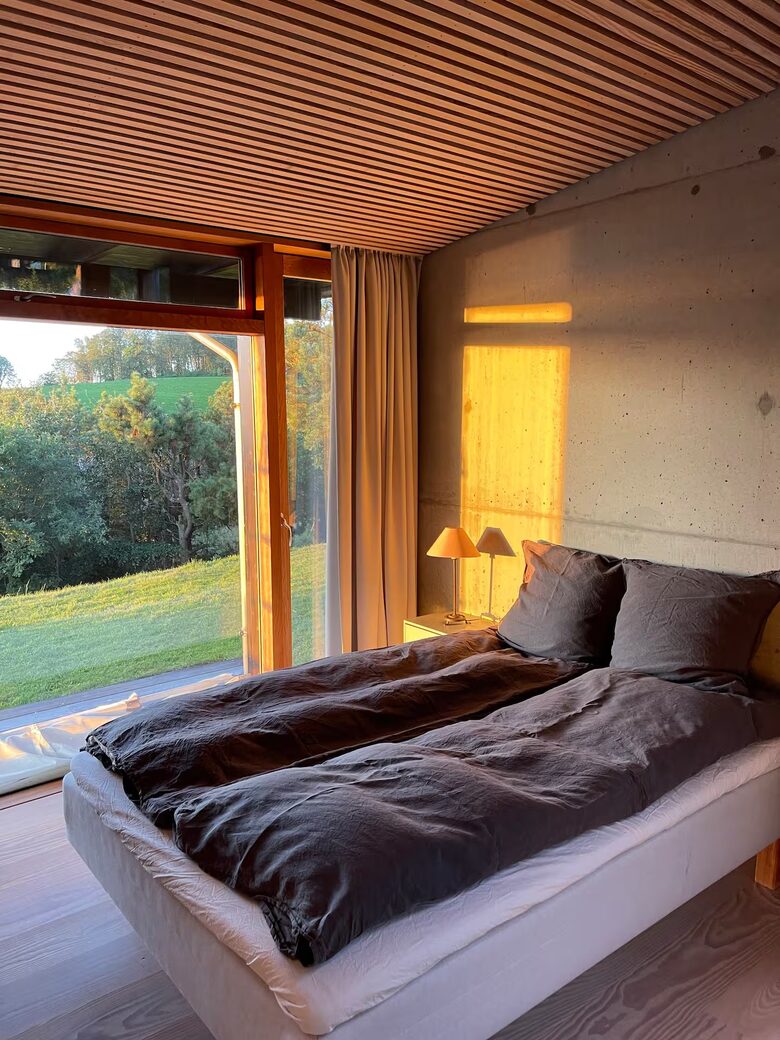 The Summerhouse: Artful Living on the Water - Ebeltoft, Denmark