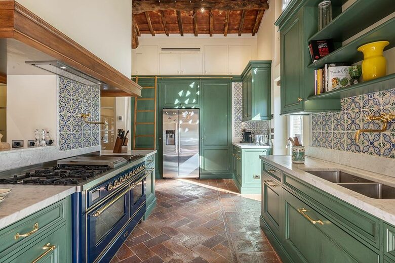 Al Bastini - Lucca, Italy