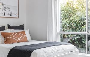 Relaxed Coastal Home Overlooking Seven Mile Beach - Gerroa, Australia