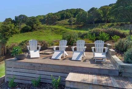 Relaxed Coastal Home Overlooking Seven Mile Beach - Gerroa, Australia