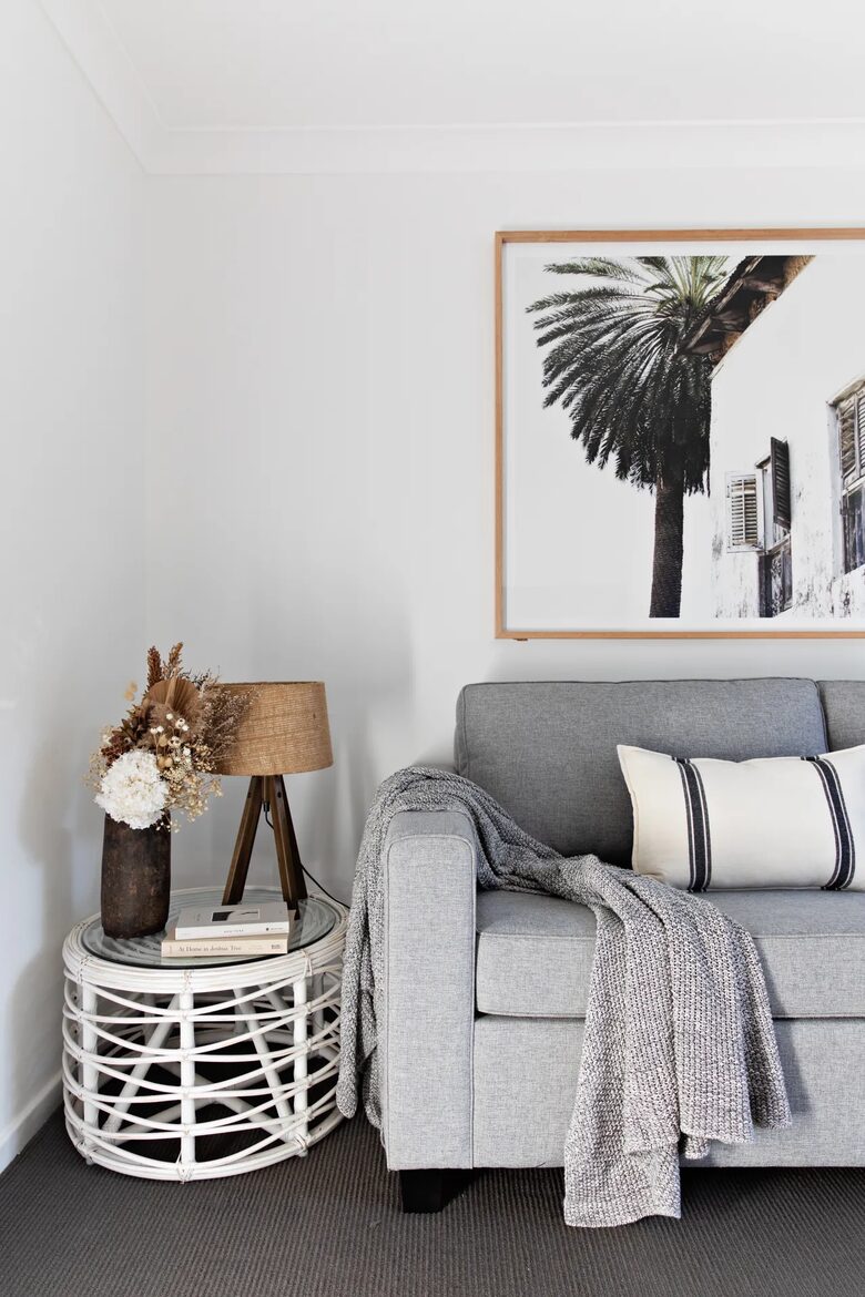 Relaxed Coastal Home Overlooking Seven Mile Beach - Gerroa, Australia