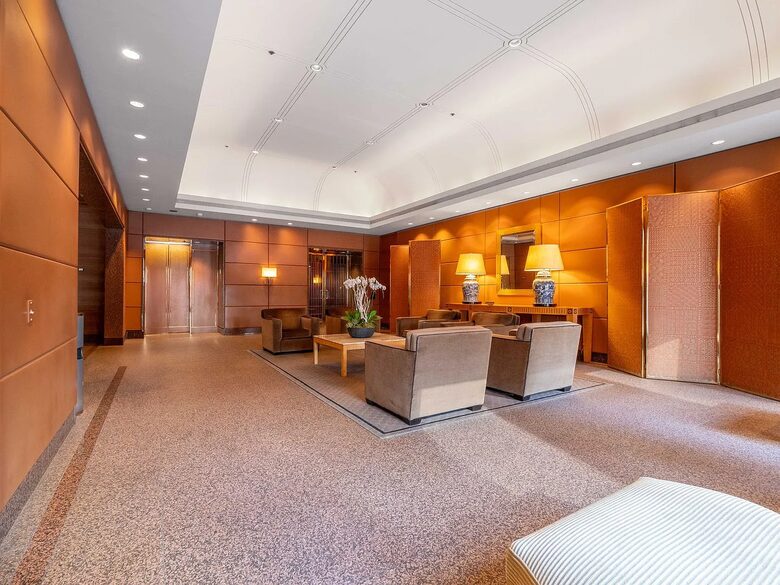 Skyline Sanctuary on the Magnificent Mile - Chicago, Illinois