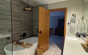 Mountain Forest Retreat Near Whistler Village - Whistler, Canada