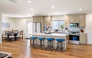 Wine Country Escape with Panoramic Vineyard Views - Paso Robles, California