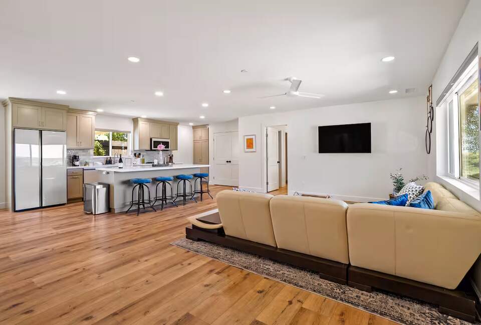 Wine Country Escape with Panoramic Vineyard Views - Paso Robles, California