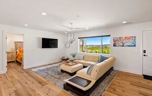 Wine Country Escape with Panoramic Vineyard Views - Paso Robles, California