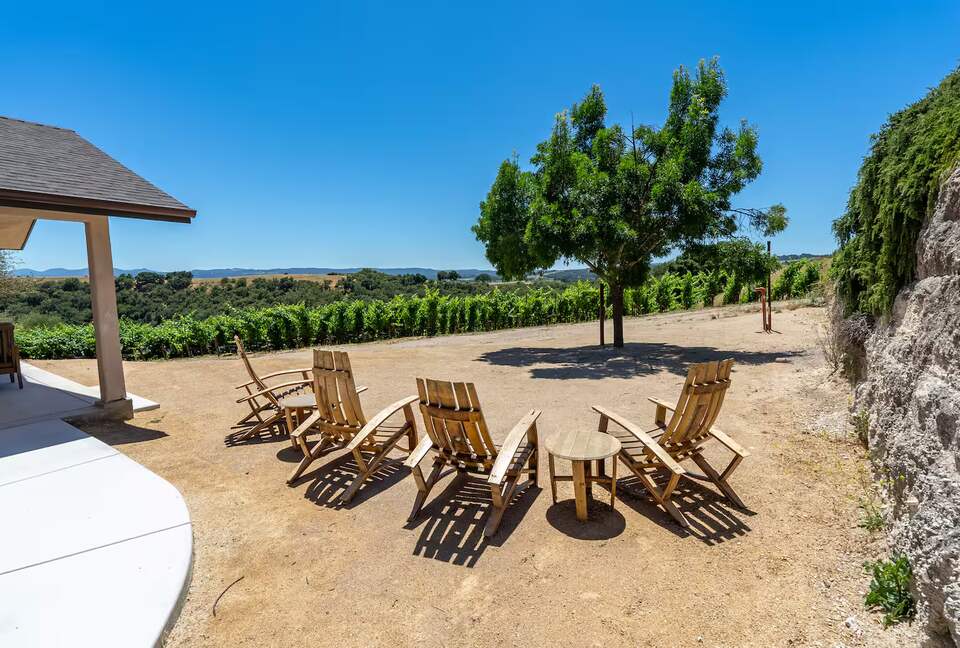 Wine Country Escape with Panoramic Vineyard Views - Paso Robles, California