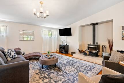 Private Vineyard Estate Retreat in Paso Robles Willow Creek District - Paso Robles, California