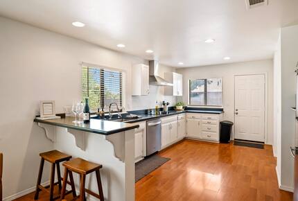 Private Vineyard Estate Retreat in Paso Robles Willow Creek District - Paso Robles, California