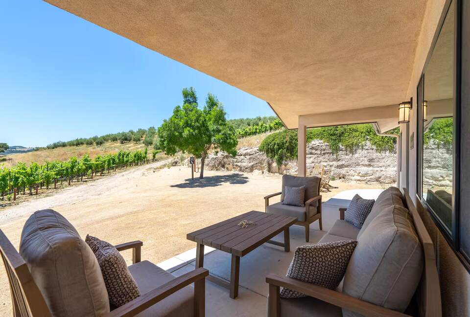Wine Country Escape with Panoramic Vineyard Views - Paso Robles, California