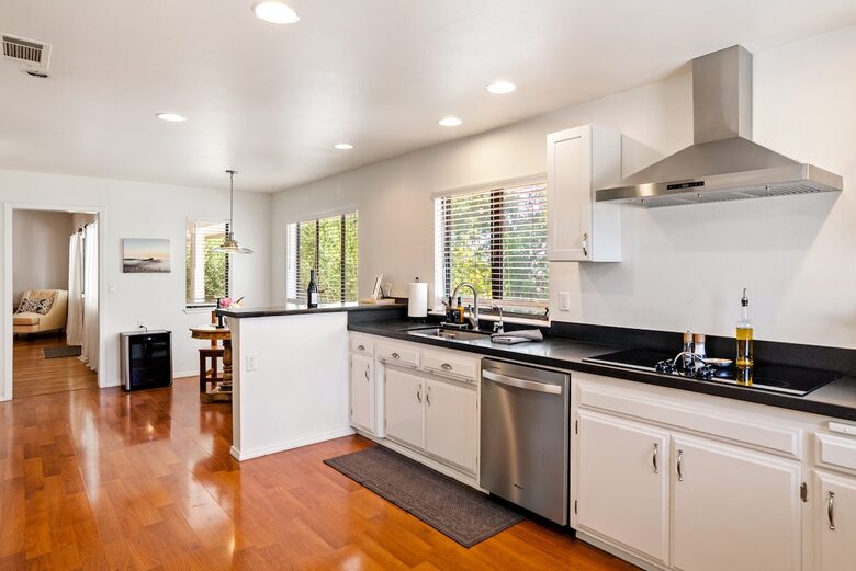 Private Vineyard Estate Retreat in Paso Robles Willow Creek District - Paso Robles, California