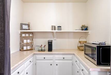 Private Vineyard Estate Retreat in Paso Robles Willow Creek District - Paso Robles, California