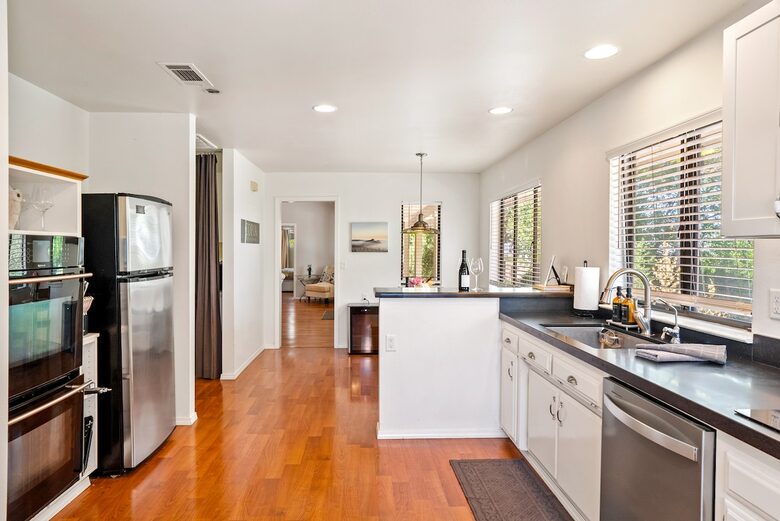 Private Vineyard Estate Retreat in Paso Robles Willow Creek District - Paso Robles, California