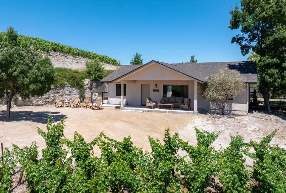 Wine Country Escape with Panoramic Vineyard Views - Paso Robles, California
