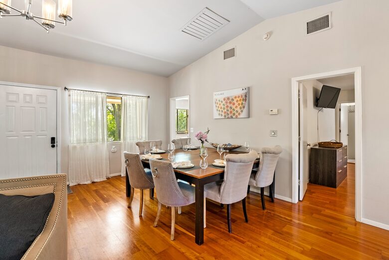 Private Vineyard Estate Retreat in Paso Robles Willow Creek District - Paso Robles, California