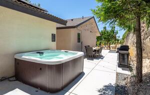 Wine Country Escape with Panoramic Vineyard Views - Paso Robles, California