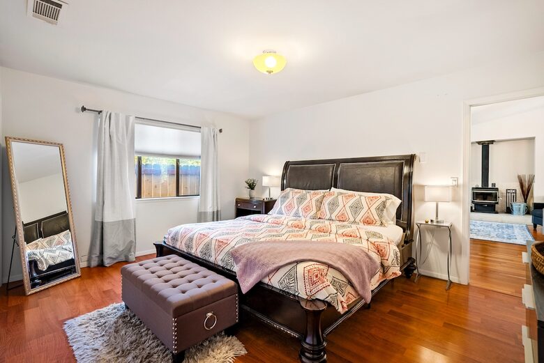 Private Vineyard Estate Retreat in Paso Robles Willow Creek District - Paso Robles, California