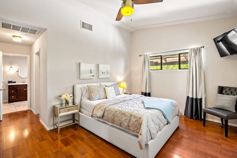 Private Vineyard Estate Retreat in Paso Robles Willow Creek District - Paso Robles, California