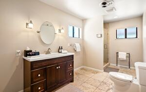 Private Vineyard Estate Retreat in Paso Robles Willow Creek District - Paso Robles, California