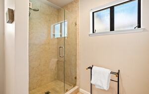 Private Vineyard Estate Retreat in Paso Robles Willow Creek District - Paso Robles, California