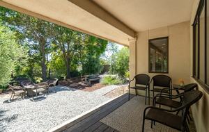 Private Vineyard Estate Retreat in Paso Robles Willow Creek District - Paso Robles, California