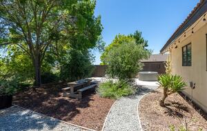 Private Vineyard Estate Retreat in Paso Robles Willow Creek District - Paso Robles, California