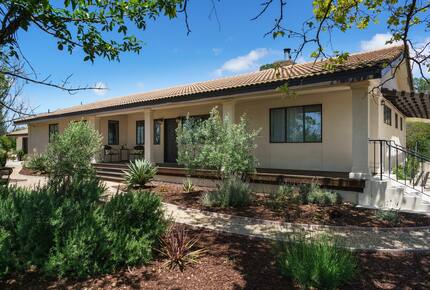 Private Vineyard Estate Retreat in Paso Robles Willow Creek District - Paso Robles, California