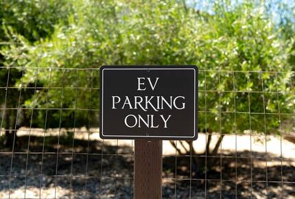 Private Vineyard Estate Retreat in Paso Robles Willow Creek District - Paso Robles, California