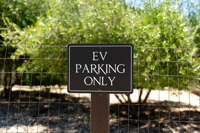 Private Vineyard Estate Retreat in Paso Robles Willow Creek District - Paso Robles, California