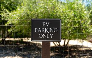 Private Vineyard Estate Retreat in Paso Robles Willow Creek District - Paso Robles, California