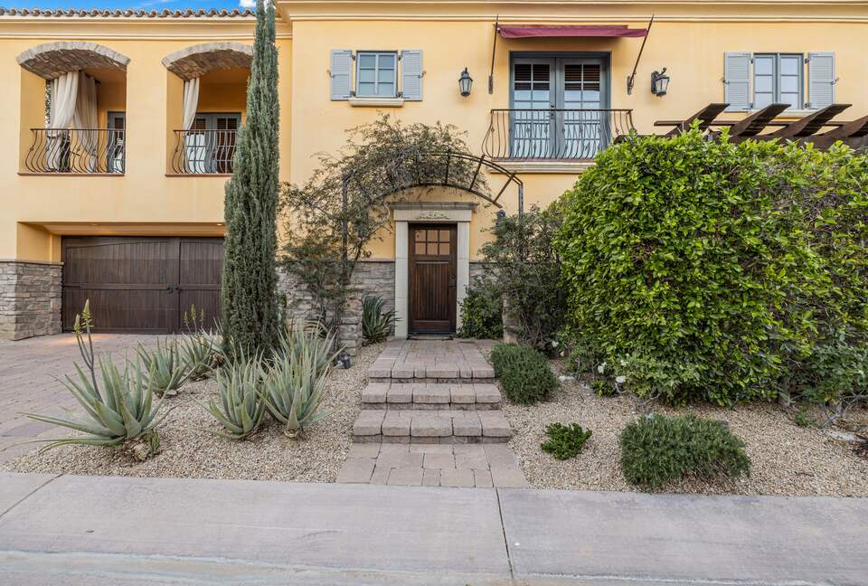 Private Tuscan-Inspired Escape in the Heart of Palm Springs - Palm Springs, California
